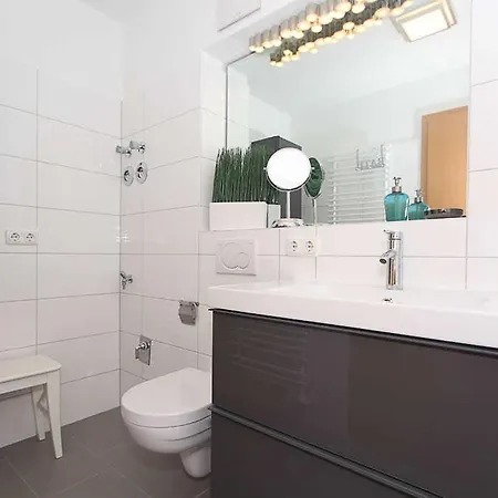 Deichlaeufer Апартаменты